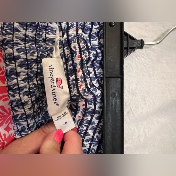 Vineyard Vines Block Print Tiered Skirt Floral Red and Blue Maxi Skirt - Picture 4 of 4